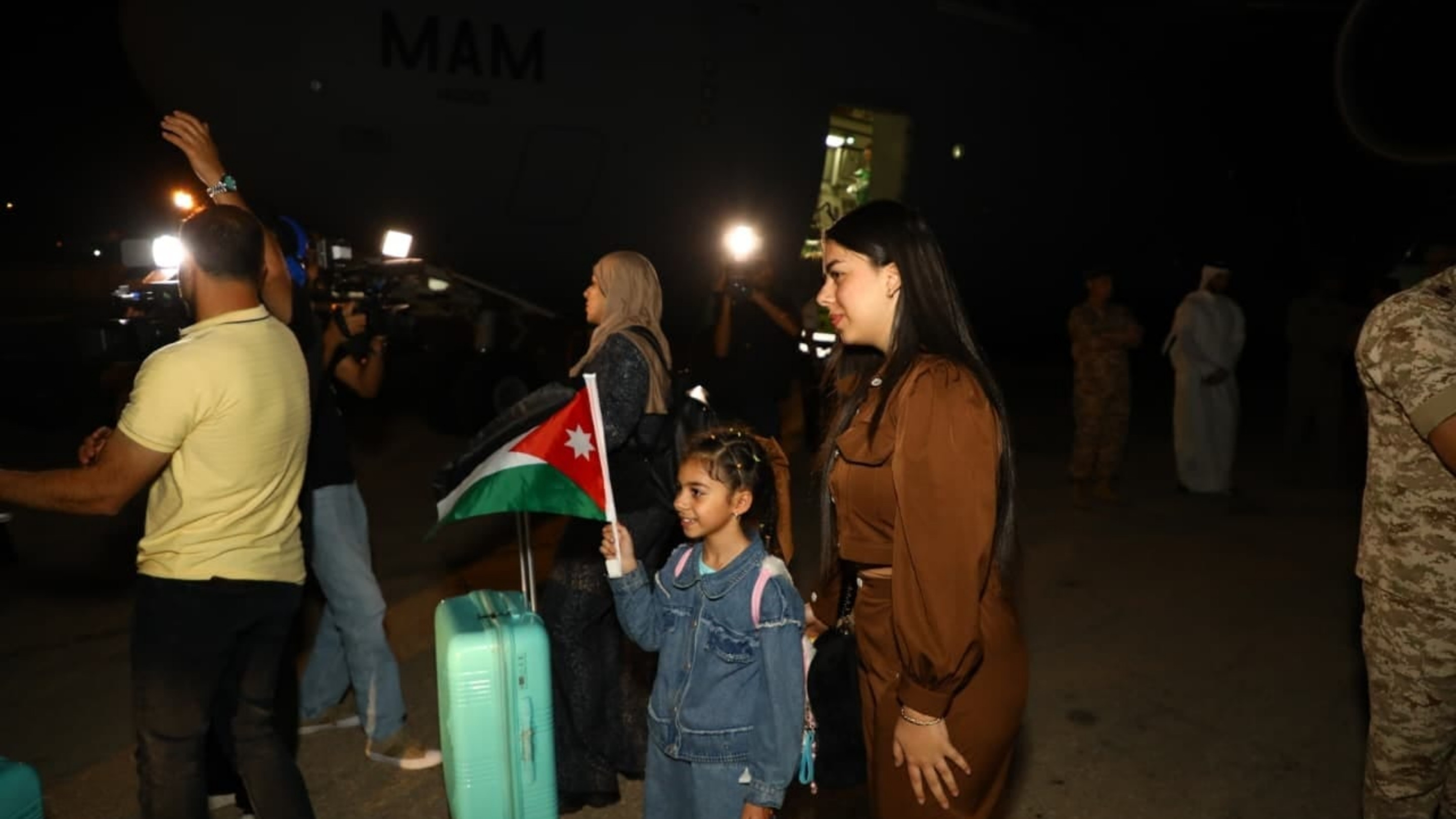 Madar Al-Saa Images 0.684440704267532