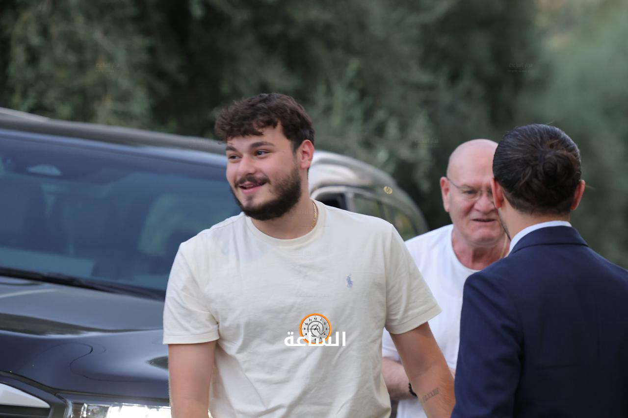 Madar Al-Saa Images 0.47345014305357735