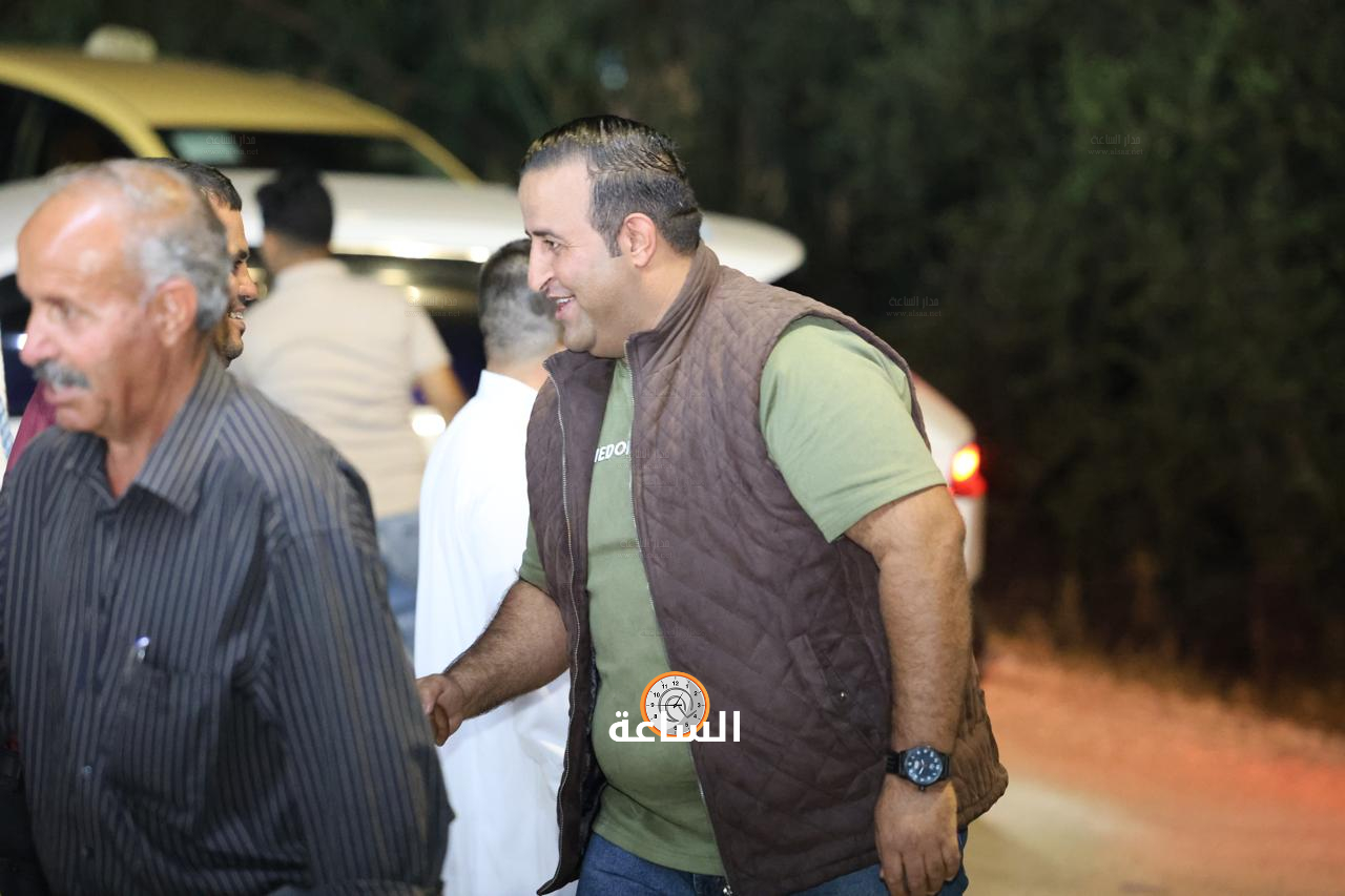 Madar Al-Saa Images 0.8961591269888676