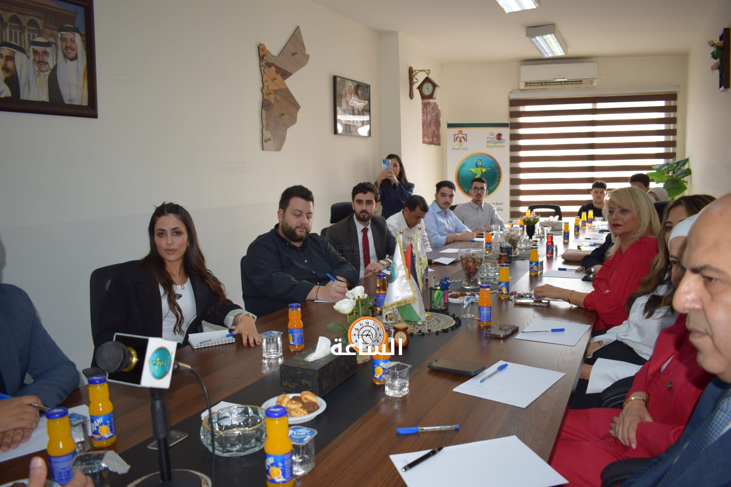 Madar Al-Saa Images 0.4152599437317078