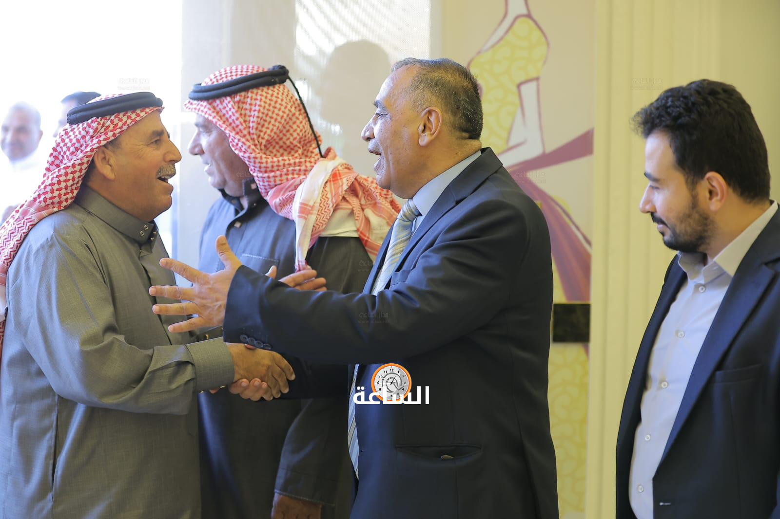 Madar Al-Saa Images 0.14101696710905098