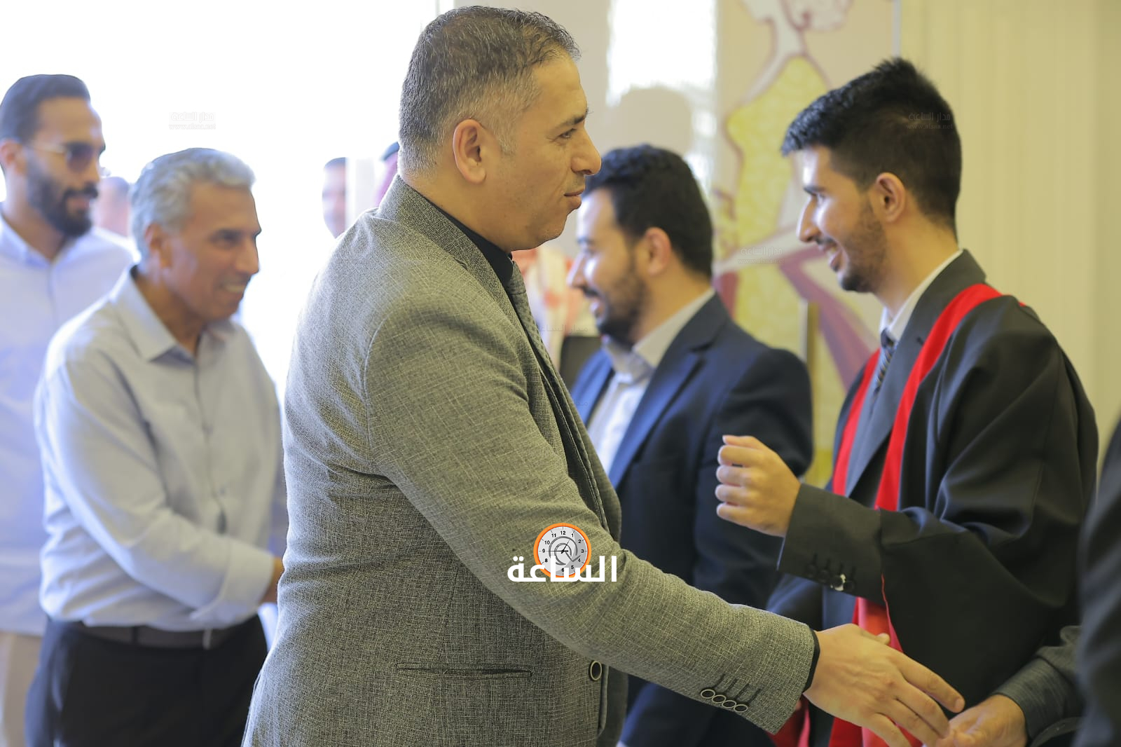 Madar Al-Saa Images 0.8004156529253715