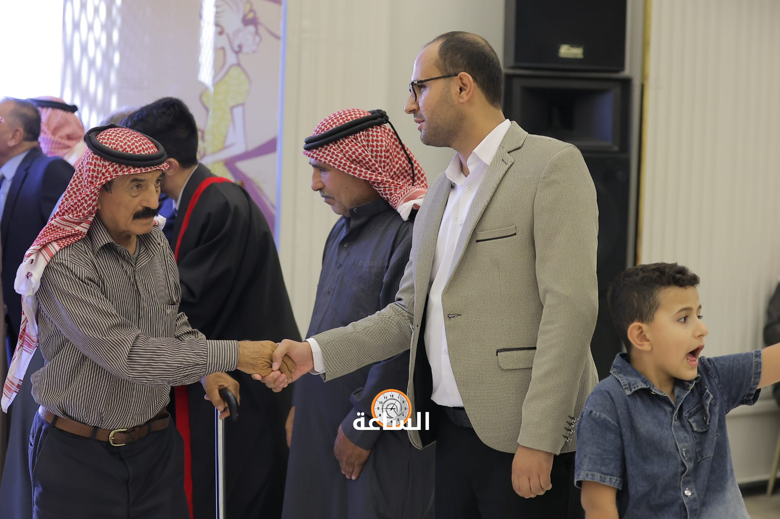 Madar Al-Saa Images 0.27041218984925364