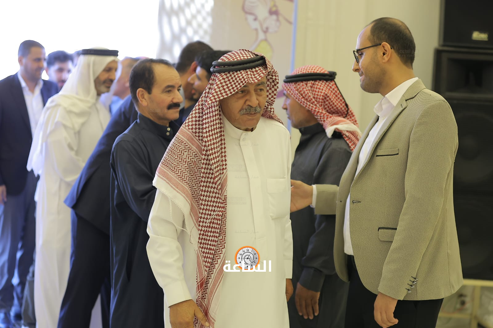 Madar Al-Saa Images 0.6225638980388867