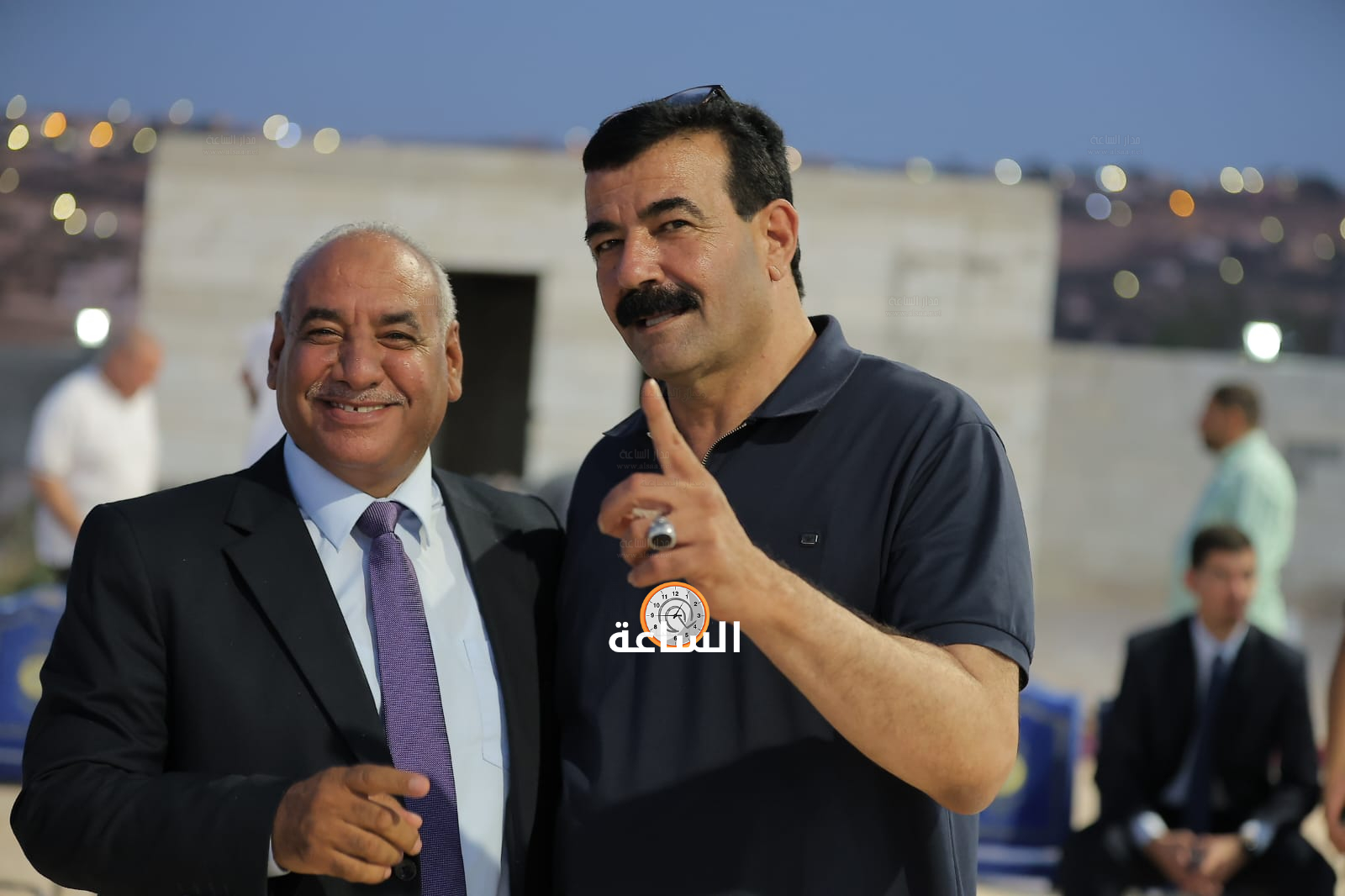 Madar Al-Saa Images 0.4378877463780815
