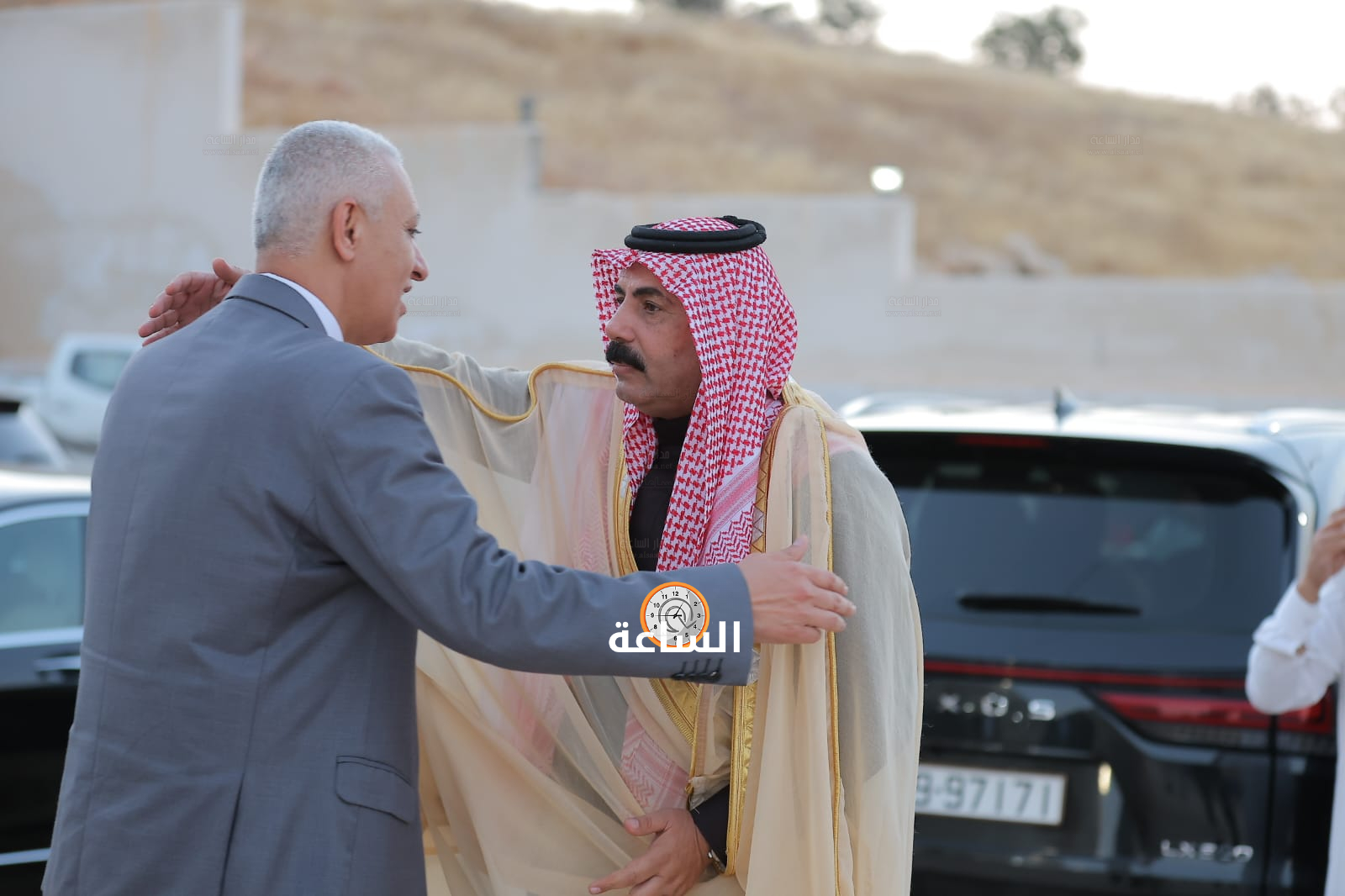 Madar Al-Saa Images 0.7200729110420121