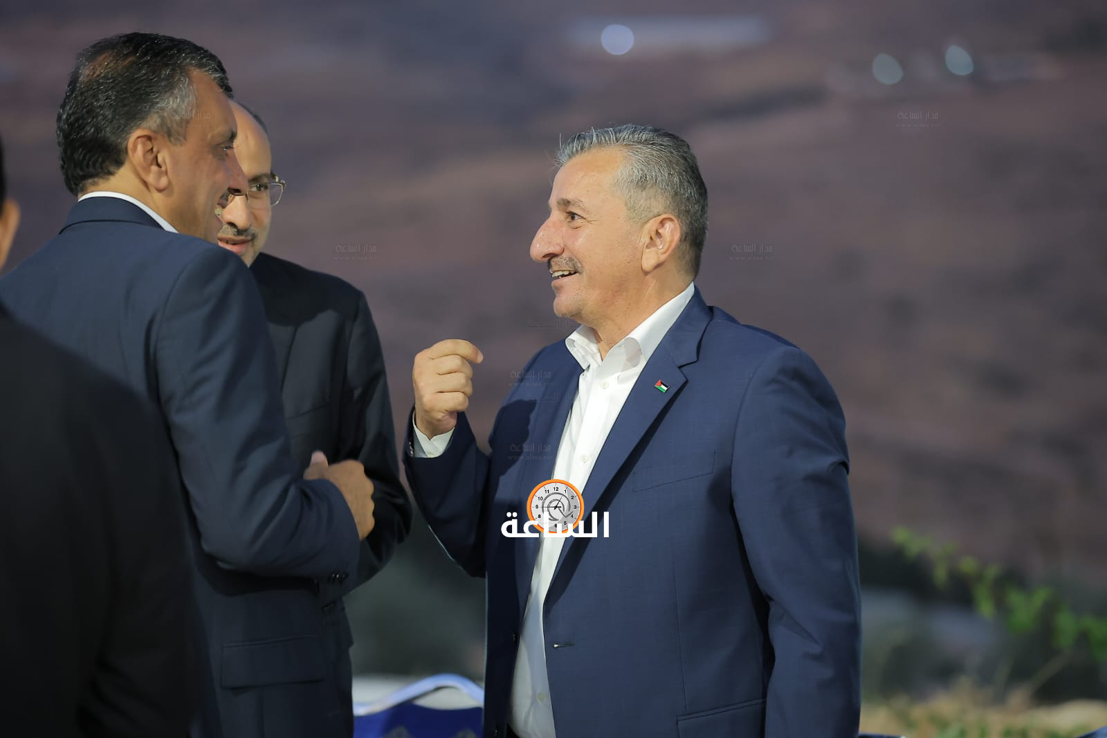 Madar Al-Saa Images 0.15833149009096759