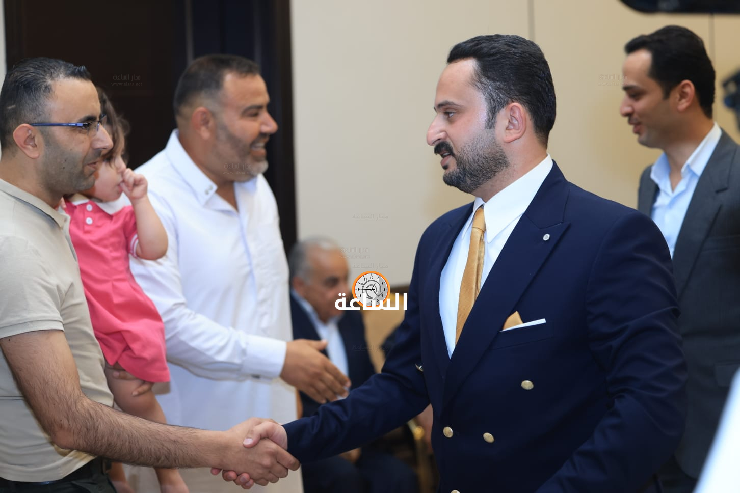 Madar Al-Saa Images 0.9872256512810343