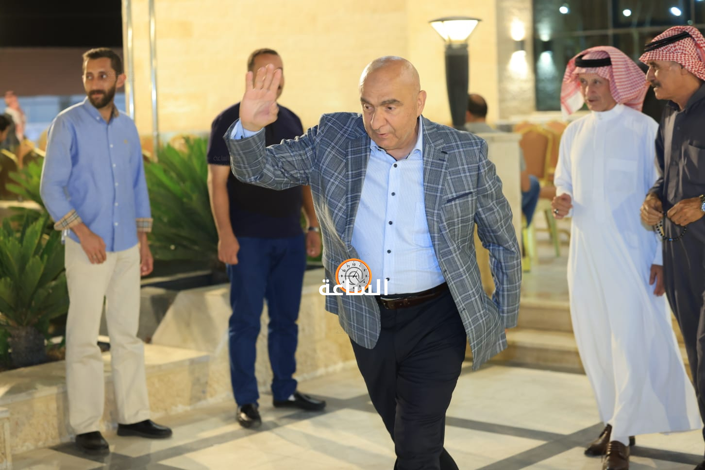 Madar Al-Saa Images 0.9713317969252441