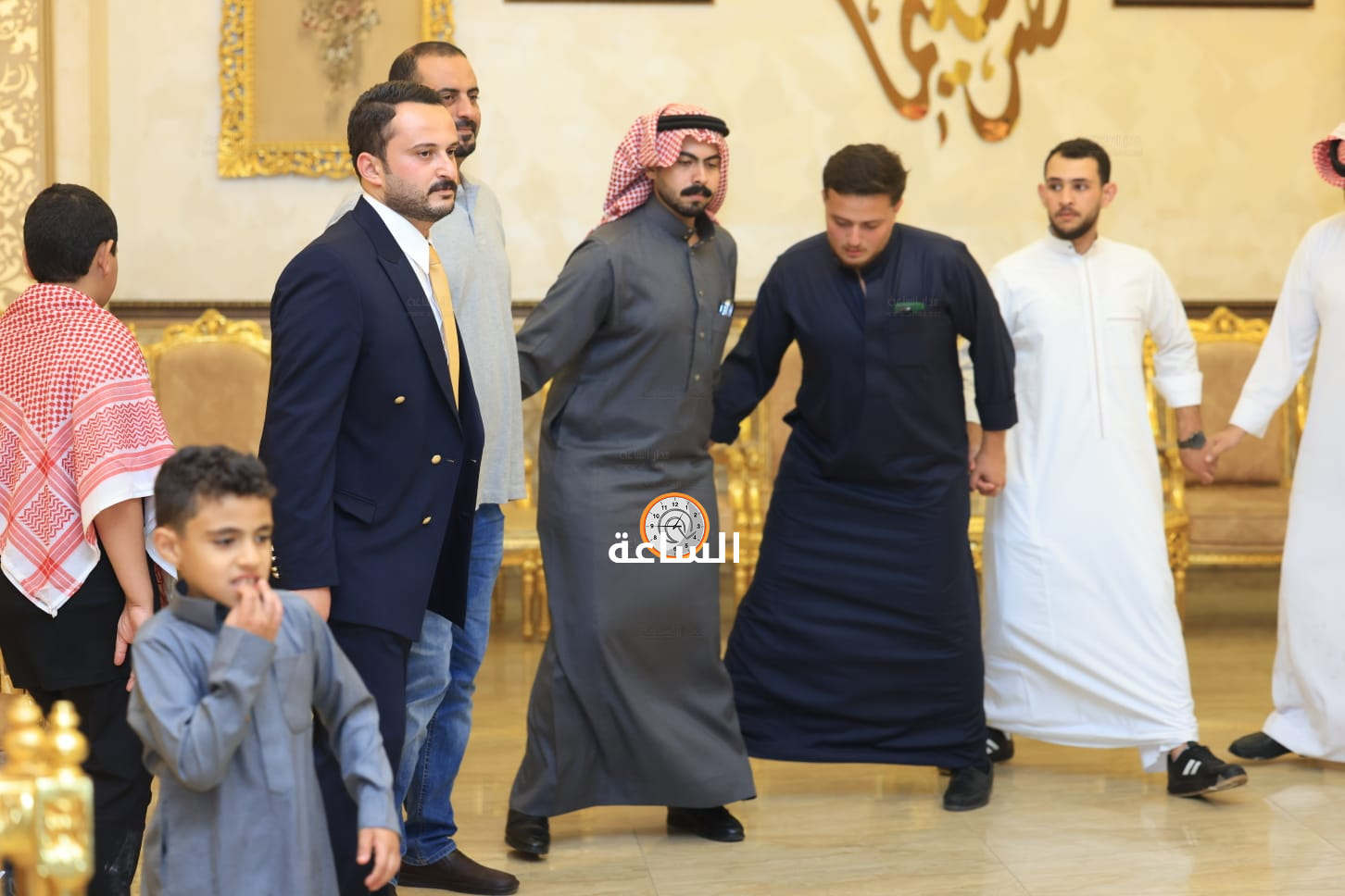Madar Al-Saa Images 0.3230353471691527