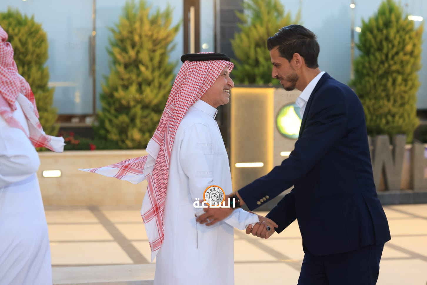 Madar Al-Saa Images 0.6757970653102996