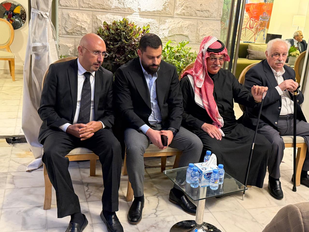 Madar Al-Saa Images 0.1929836758323884