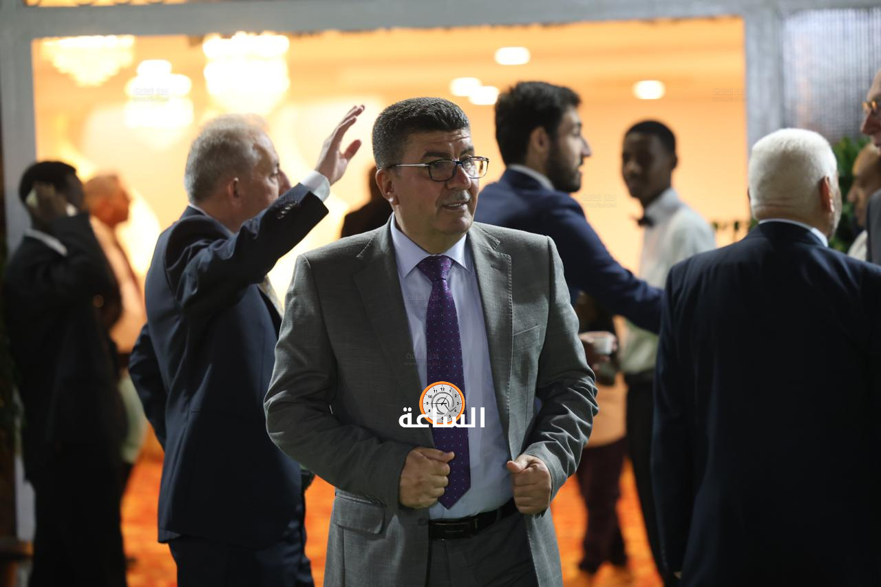 Madar Al-Saa Images 0.10835428671373659