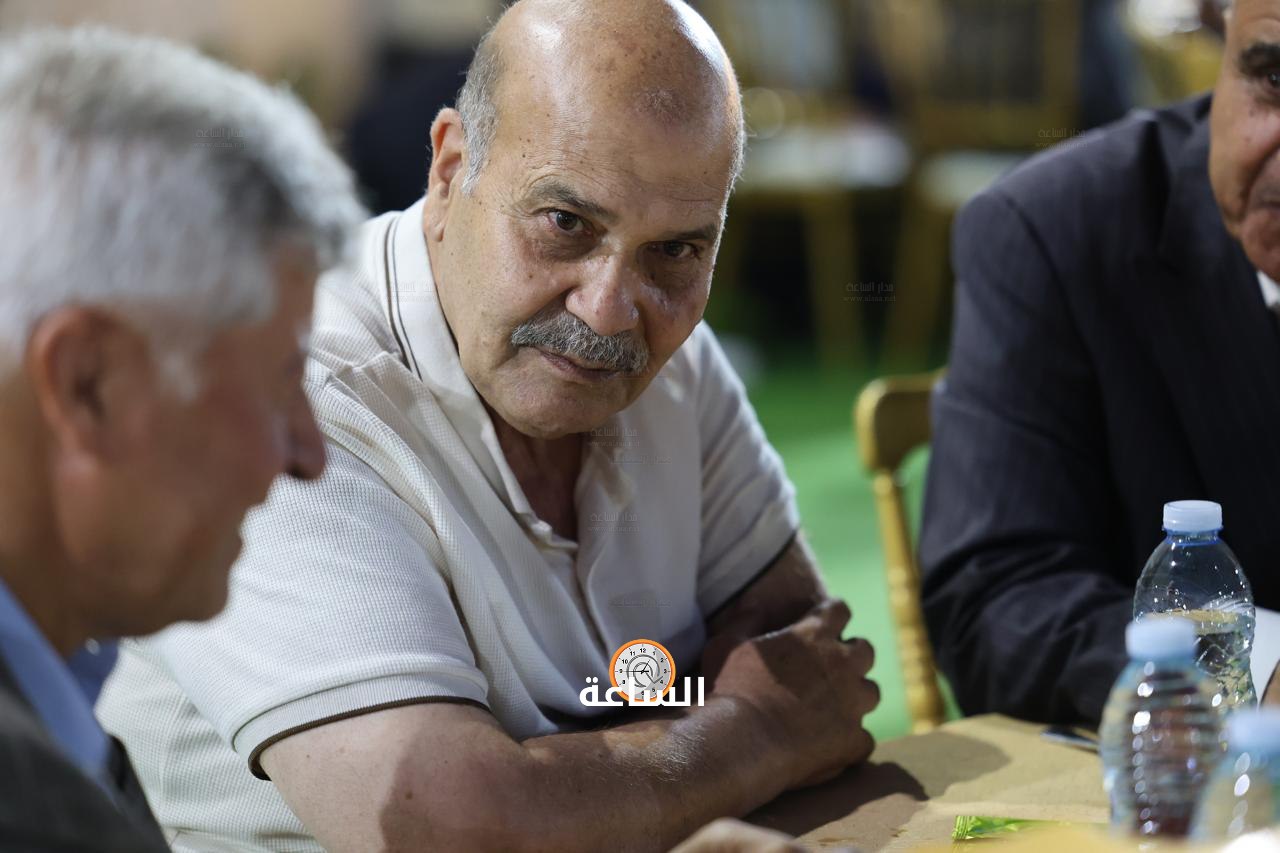 Madar Al-Saa Images 0.08313850387749377