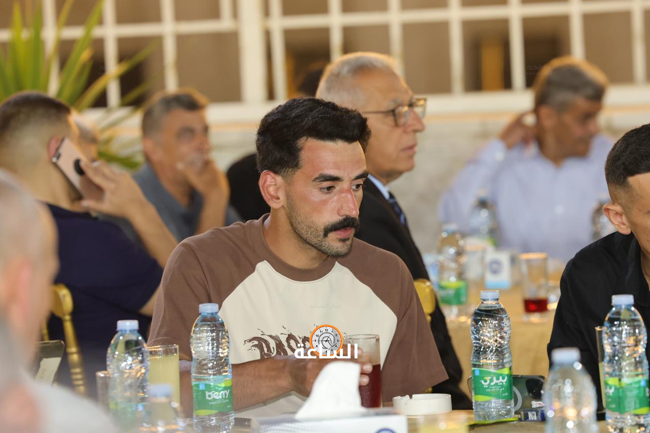 Madar Al-Saa Images 0.16136141277118154