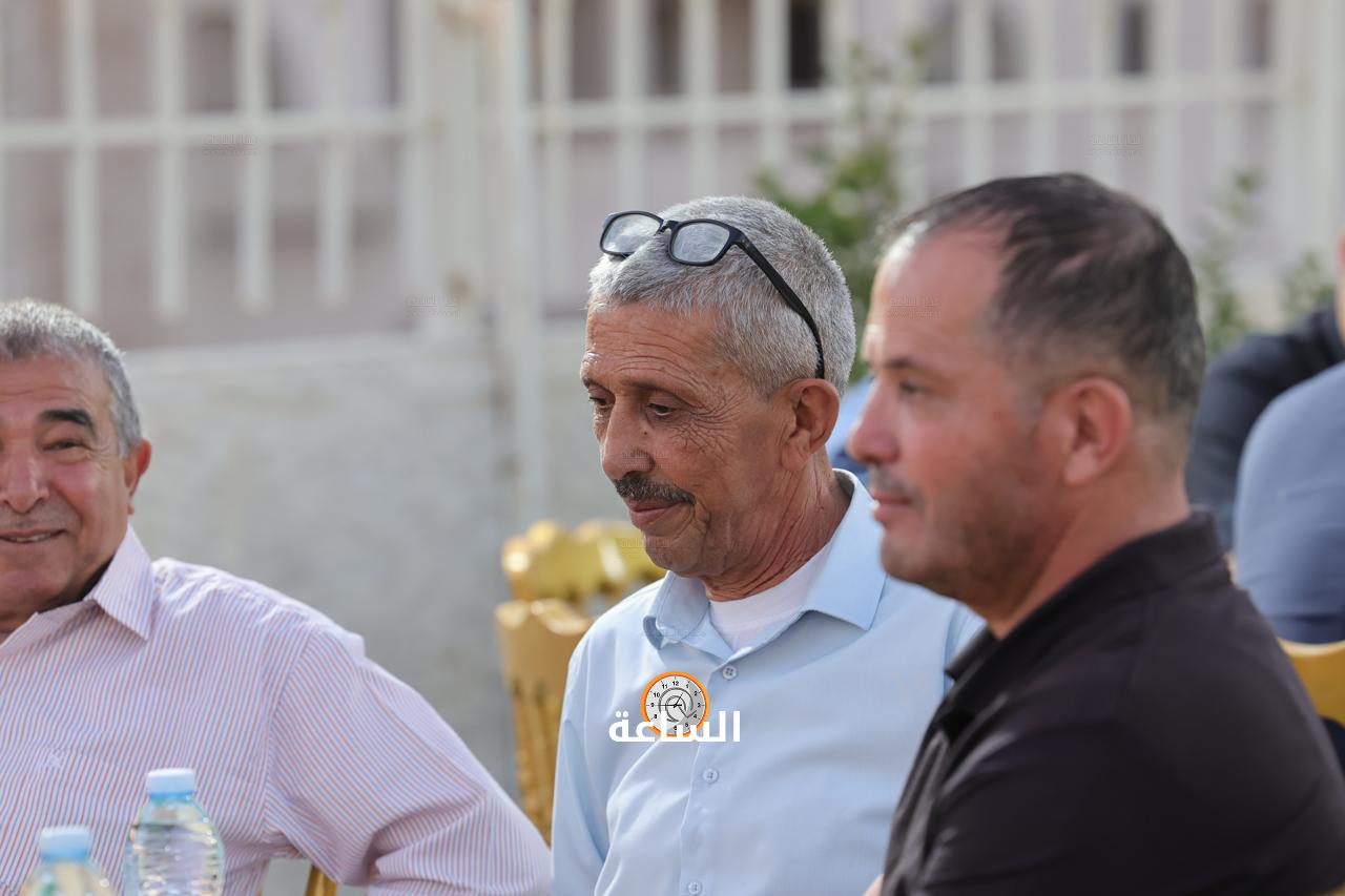 Madar Al-Saa Images 0.7258334602995917