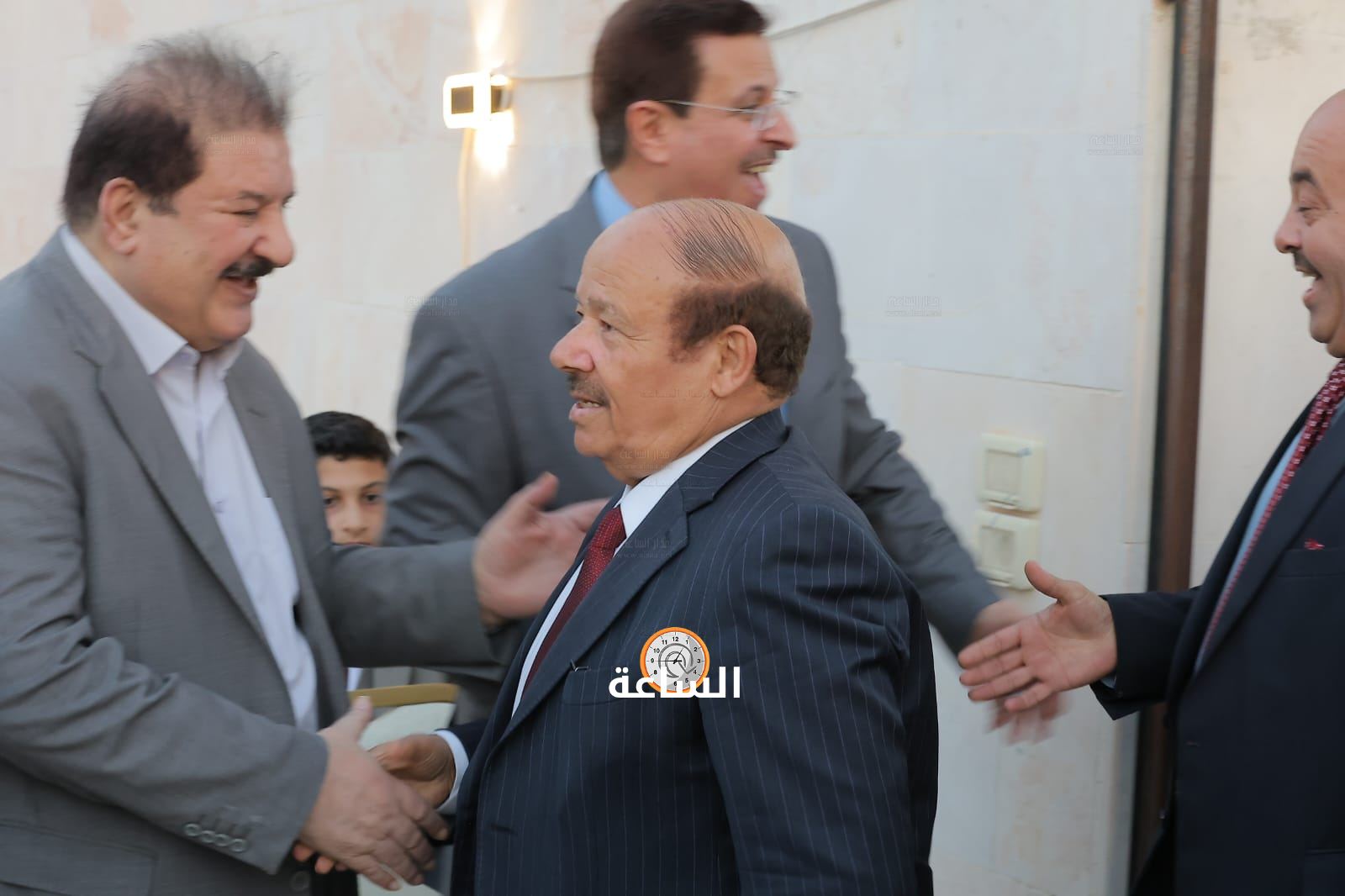 Madar Al-Saa Images 0.023655605956363956