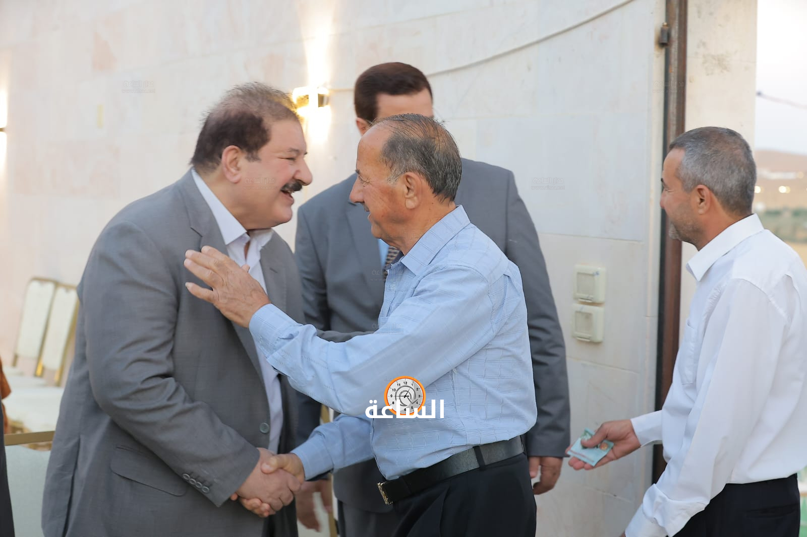 Madar Al-Saa Images 0.6062473919042588