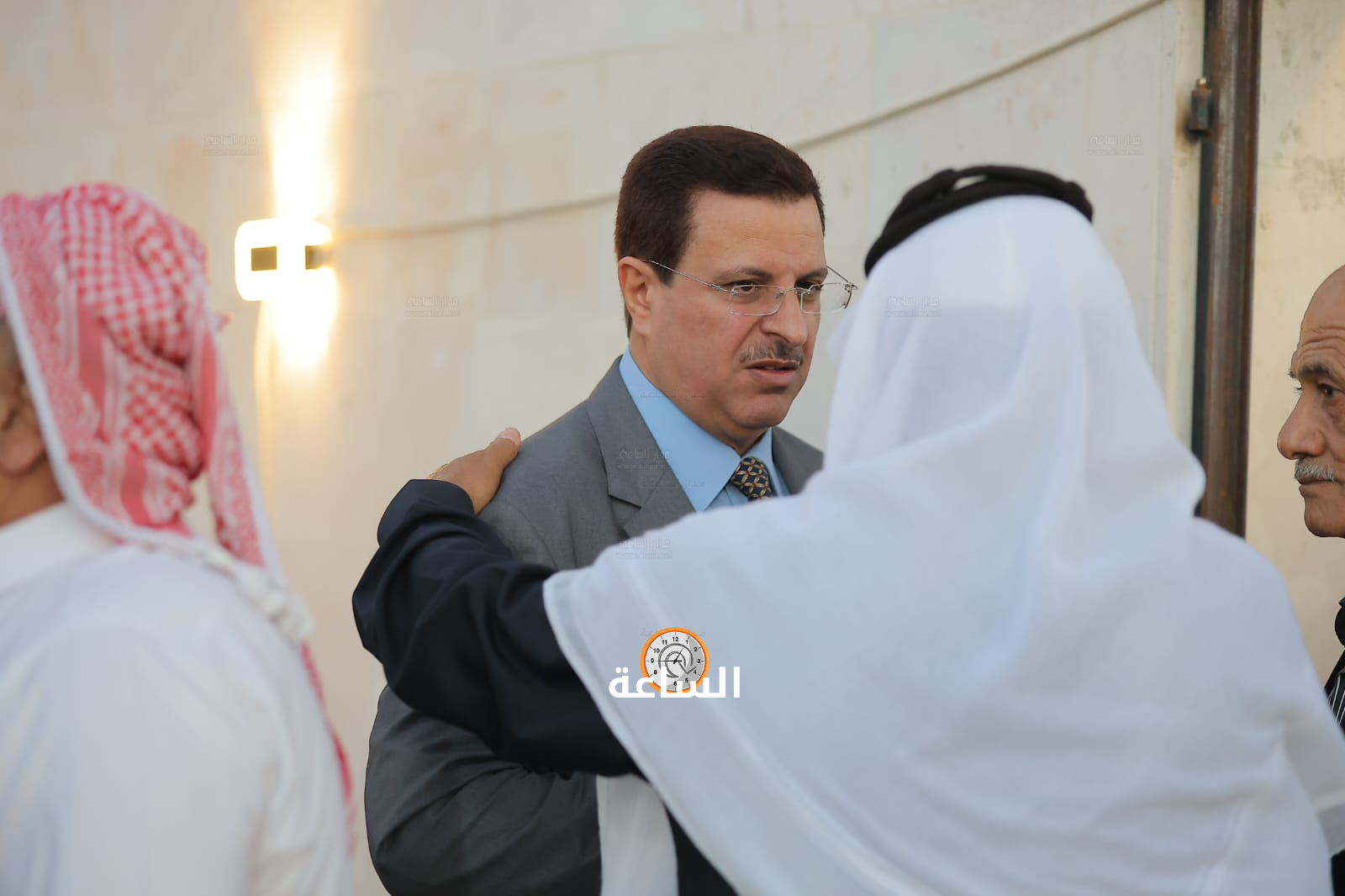 Madar Al-Saa Images 0.9832651342346586