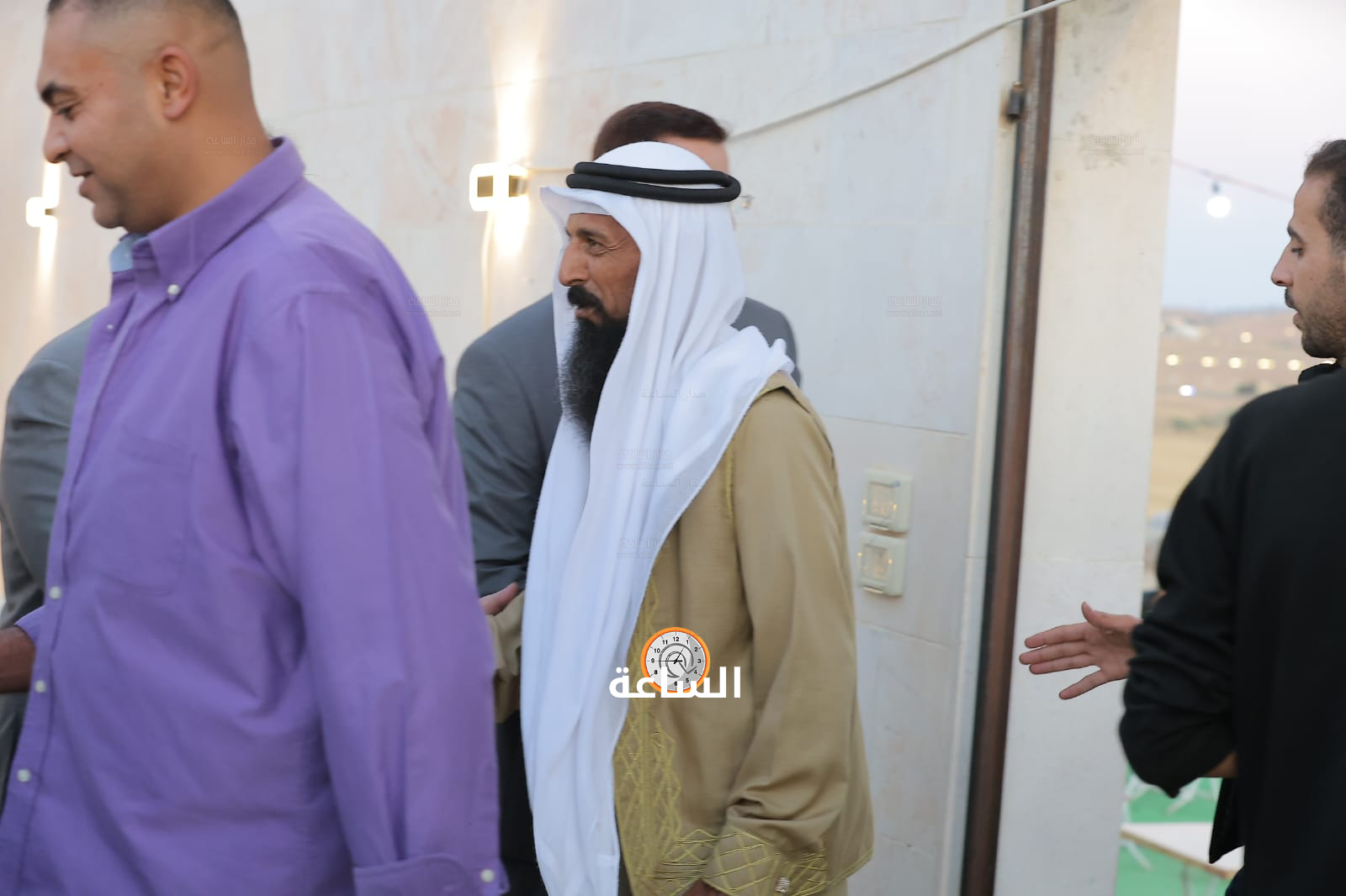 Madar Al-Saa Images 0.7133453991467597