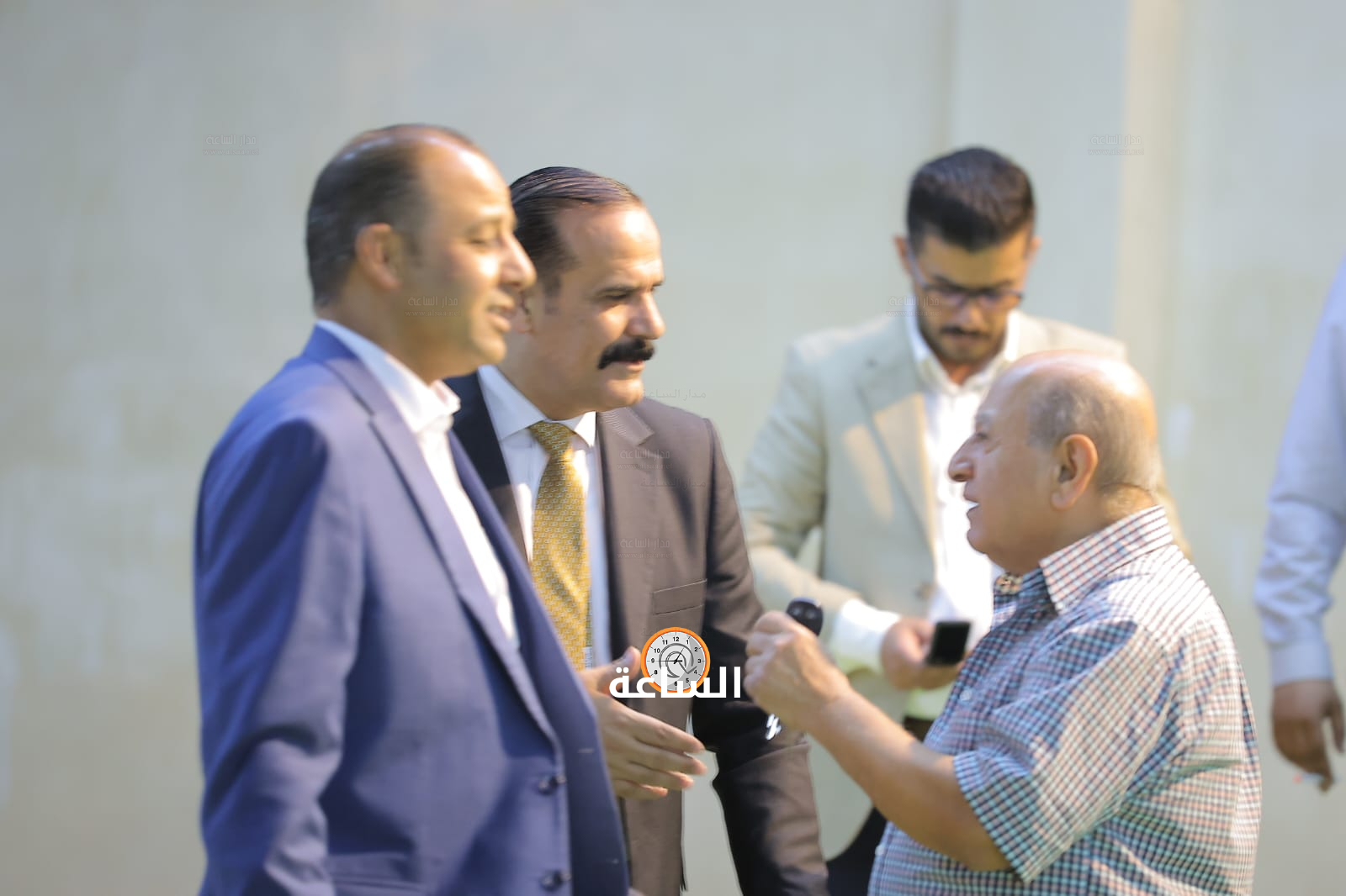 Madar Al-Saa Images 0.00999514978435978