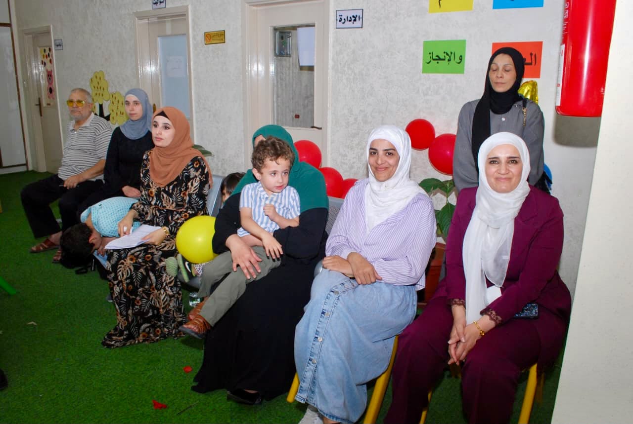 Madar Al-Saa Images 0.3061131365754577