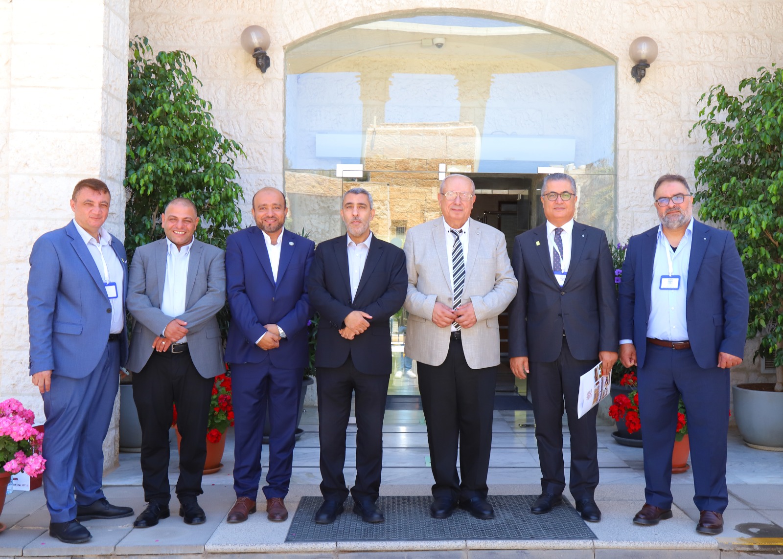 Madar Al-Saa Images 0.2837662589071035