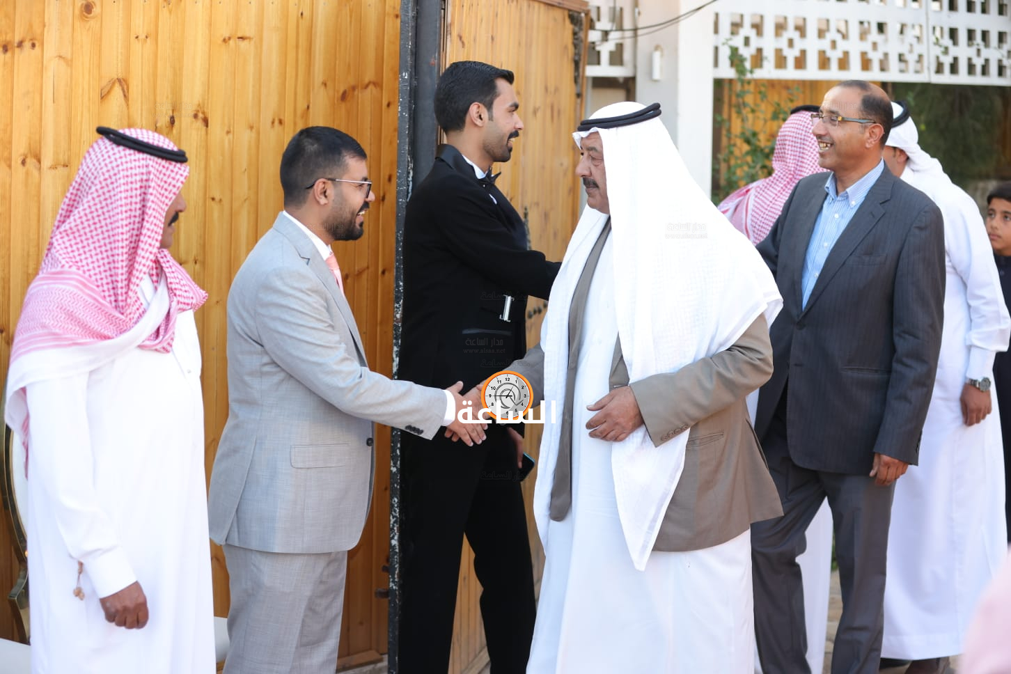 Madar Al-Saa Images 0.8125276178484969