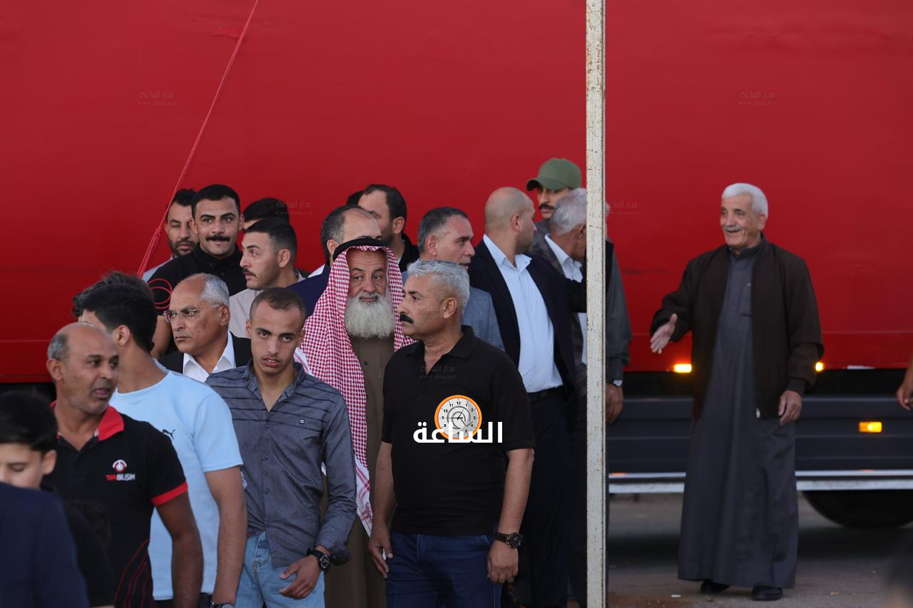 Madar Al-Saa Images 0.571974616072338