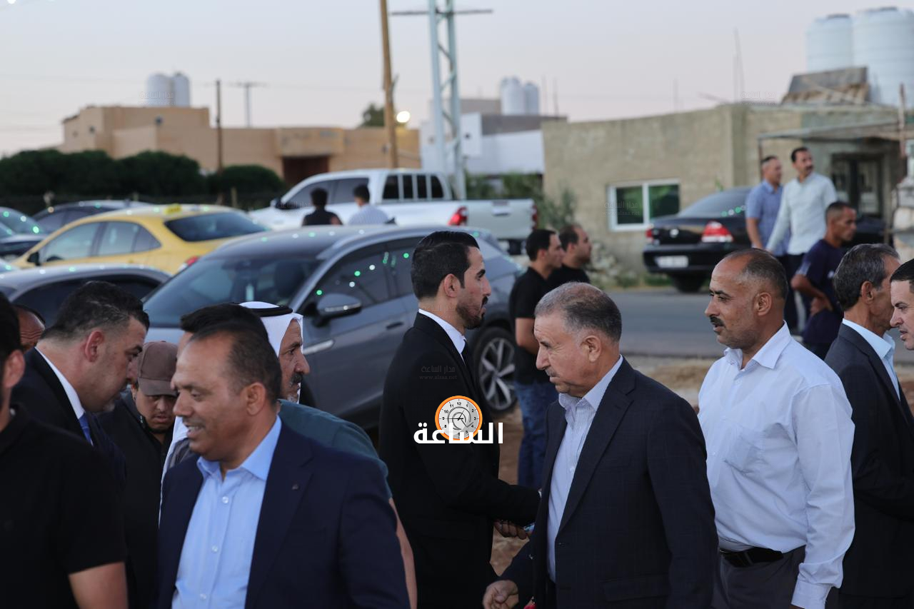 Madar Al-Saa Images 0.7154678765139159