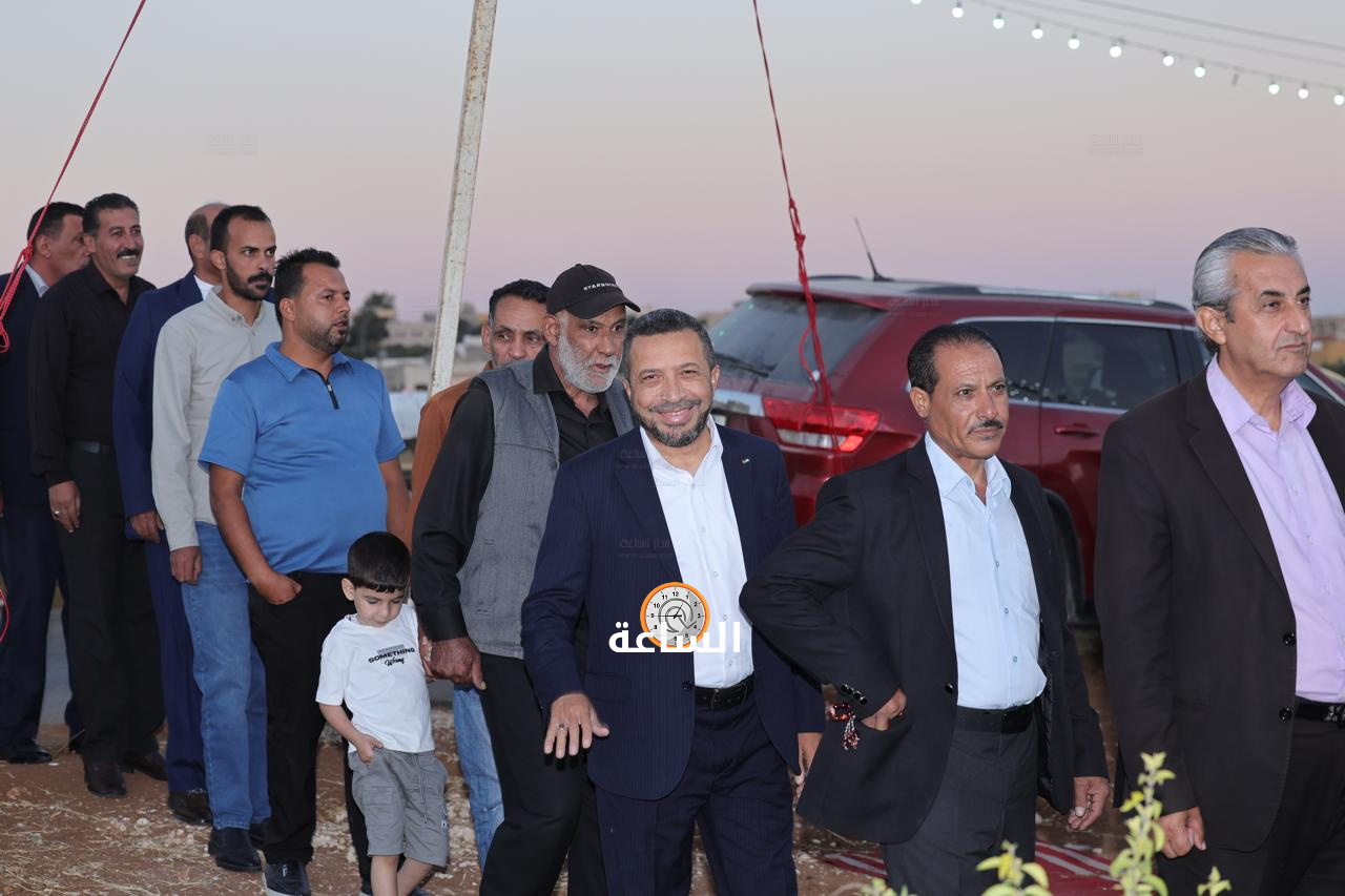 Madar Al-Saa Images 0.8665728004848263