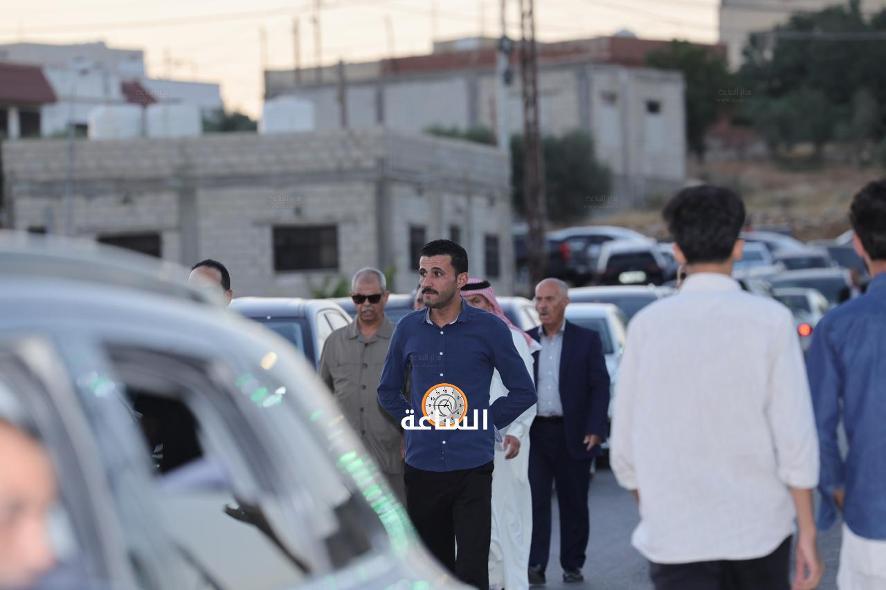 Madar Al-Saa Images 0.8905081275218865