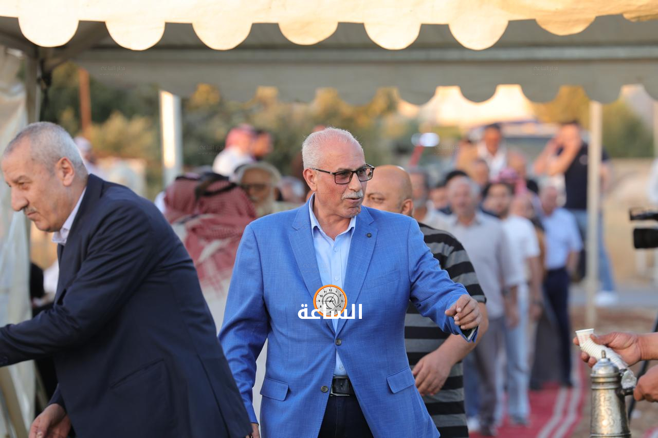 Madar Al-Saa Images 0.45763660328817846