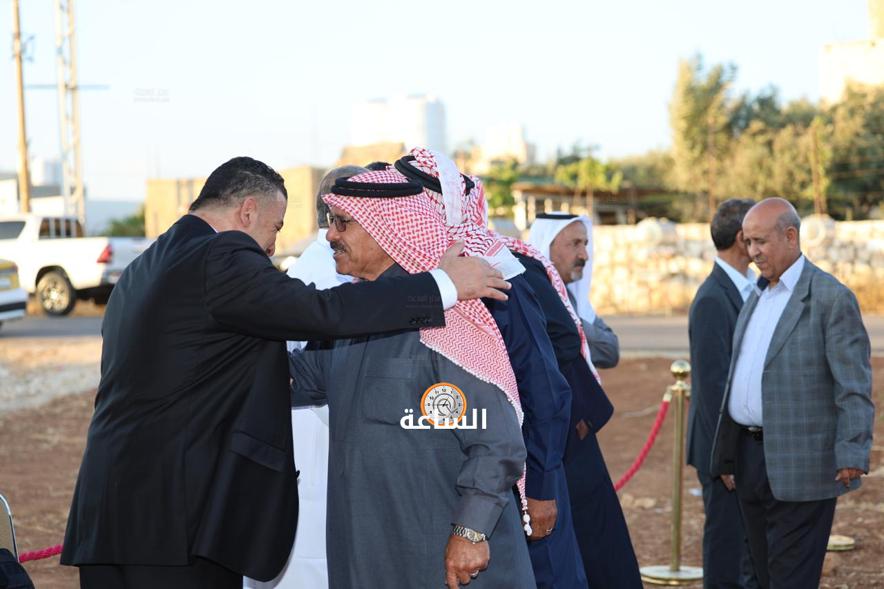 Madar Al-Saa Images 0.9018087150843075