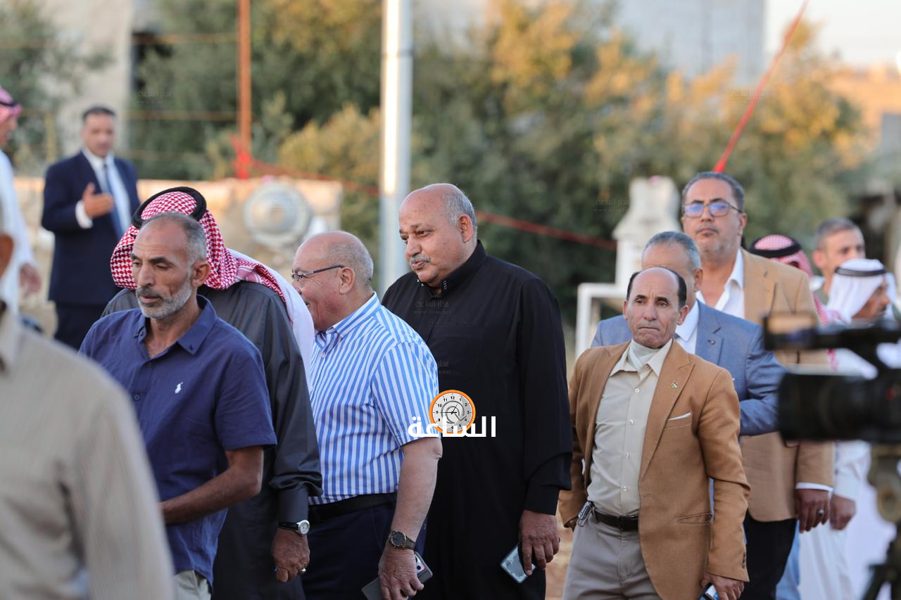 Madar Al-Saa Images 0.32188648236712425