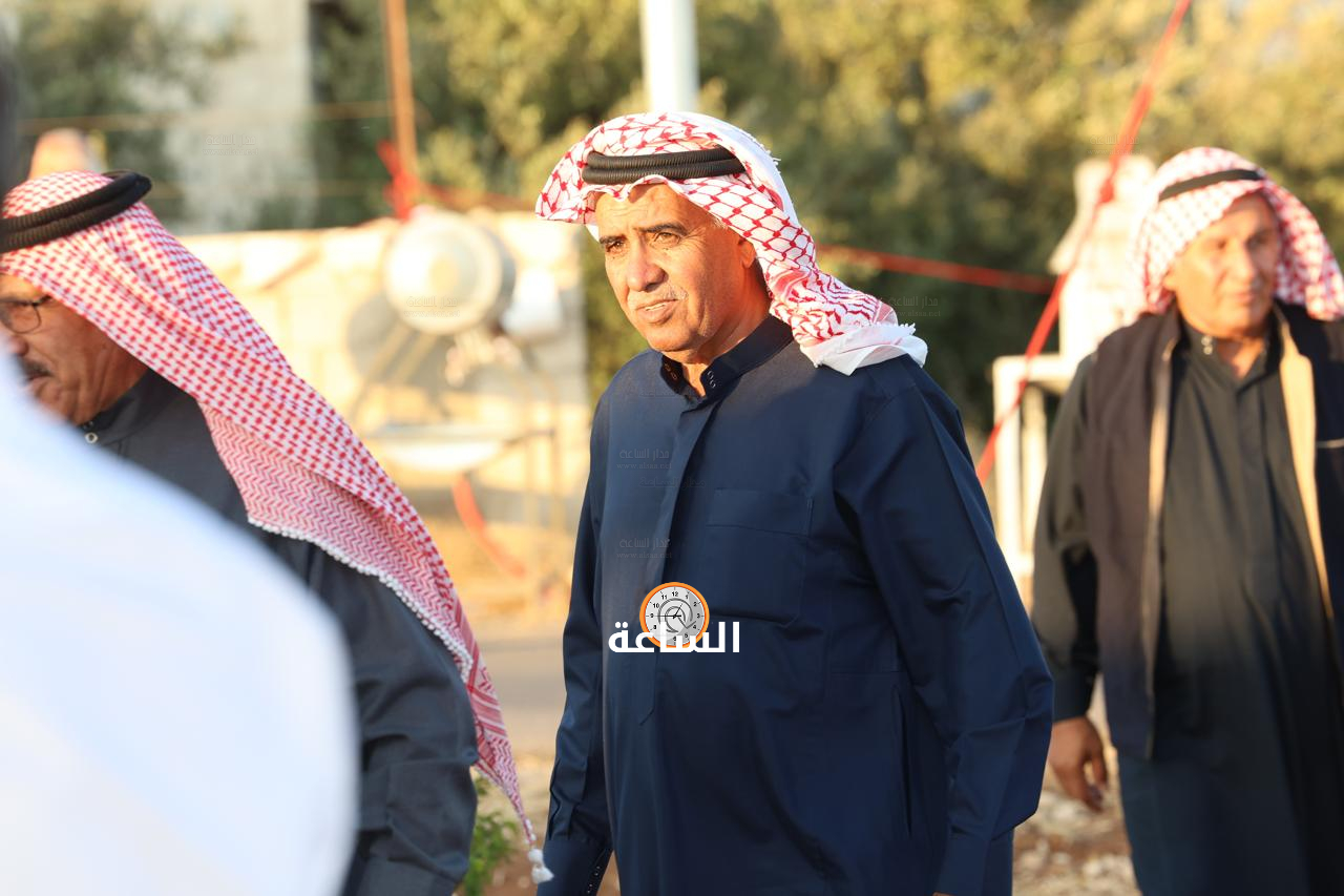 Madar Al-Saa Images 0.35160341736522216