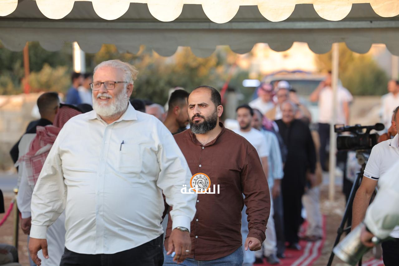 Madar Al-Saa Images 0.6417807060332613