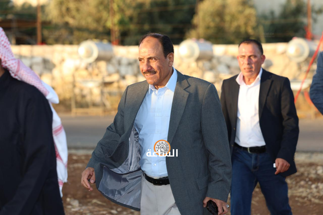Madar Al-Saa Images 0.1899697128404485