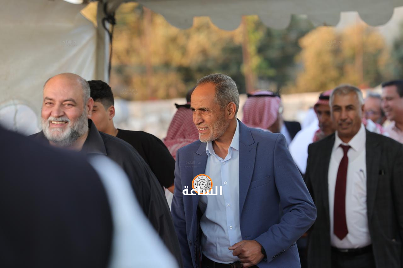 Madar Al-Saa Images 0.9915634225369797