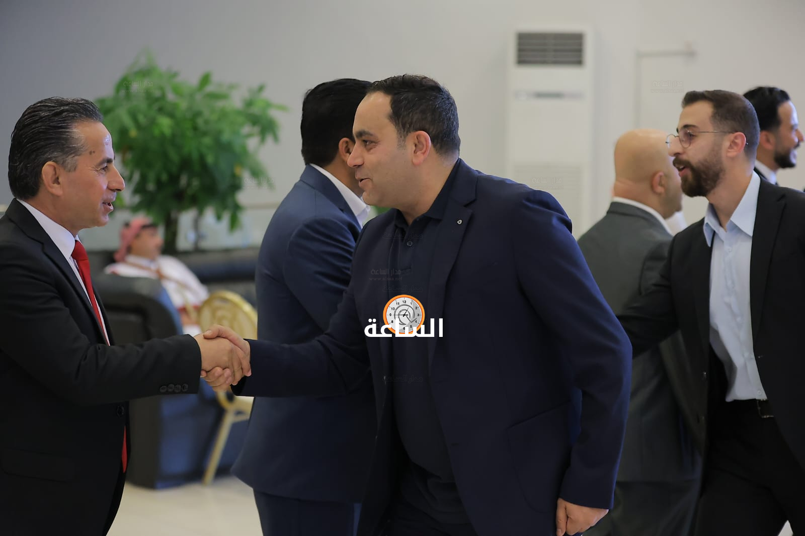 Madar Al-Saa Images 0.33368706024028094