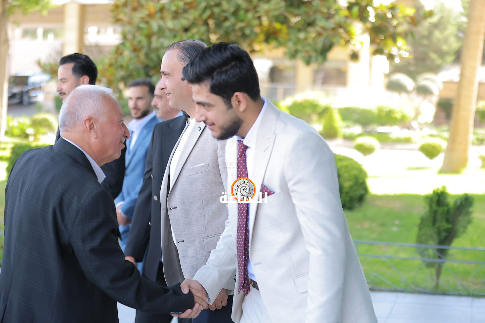 Madar Al-Saa Images 0.8022399461784696