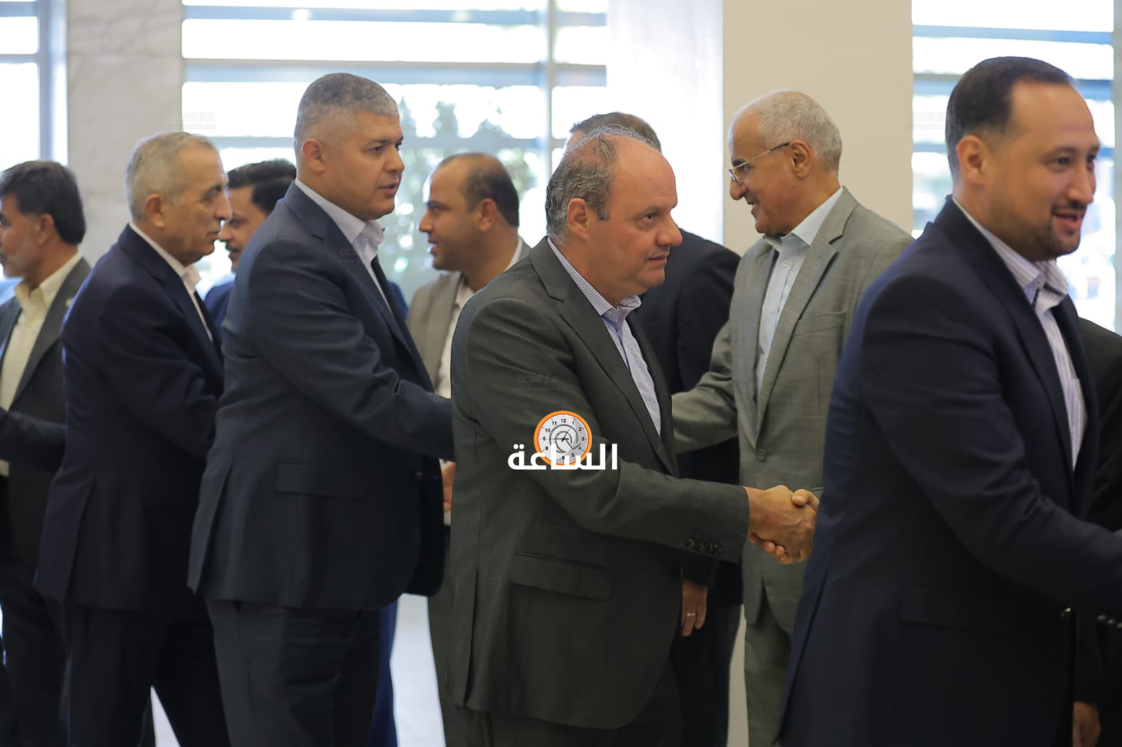 Madar Al-Saa Images 0.34097039859746947
