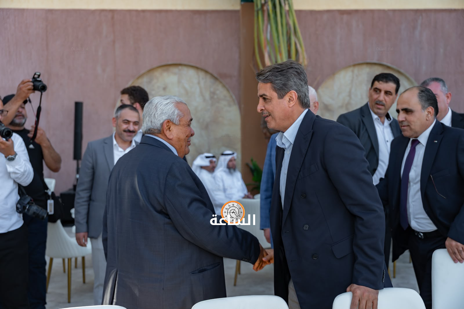 Madar Al-Saa Images 0.11411134368206022