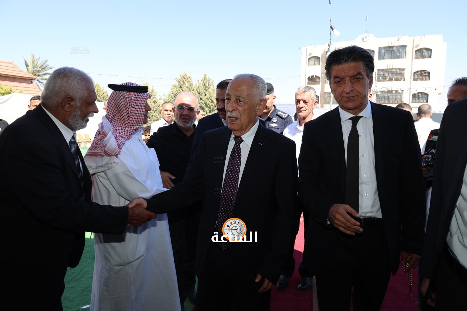 Madar Al-Saa Images 0.9441687938176704