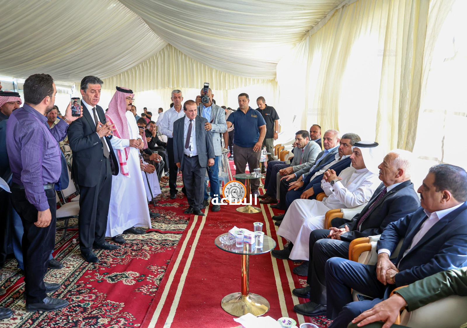 Madar Al-Saa Images 0.4994133621973902