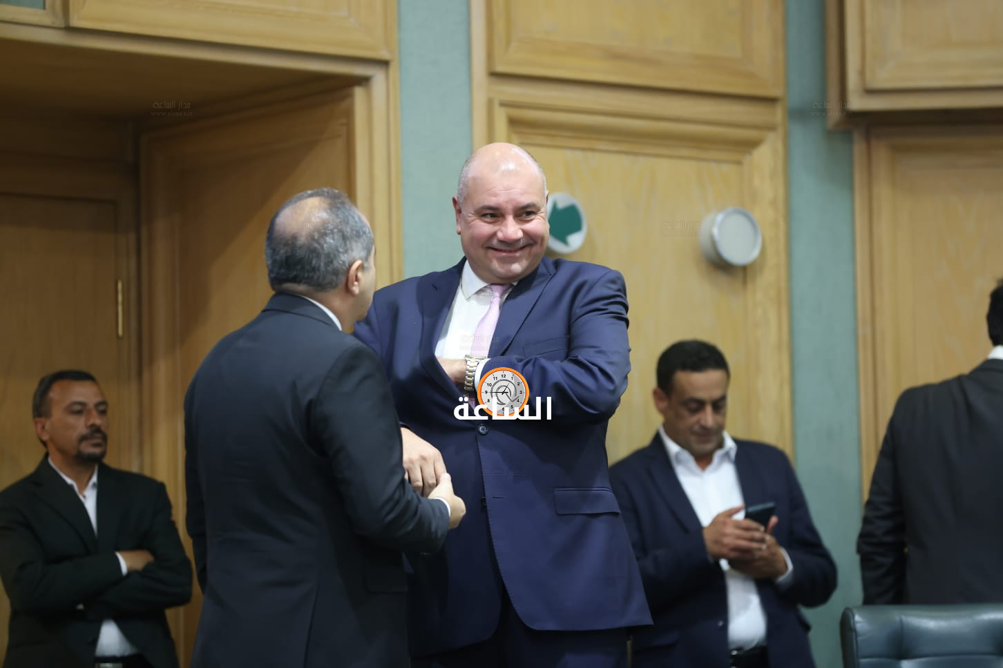 Madar Al-Saa Images 0.6610339643901416