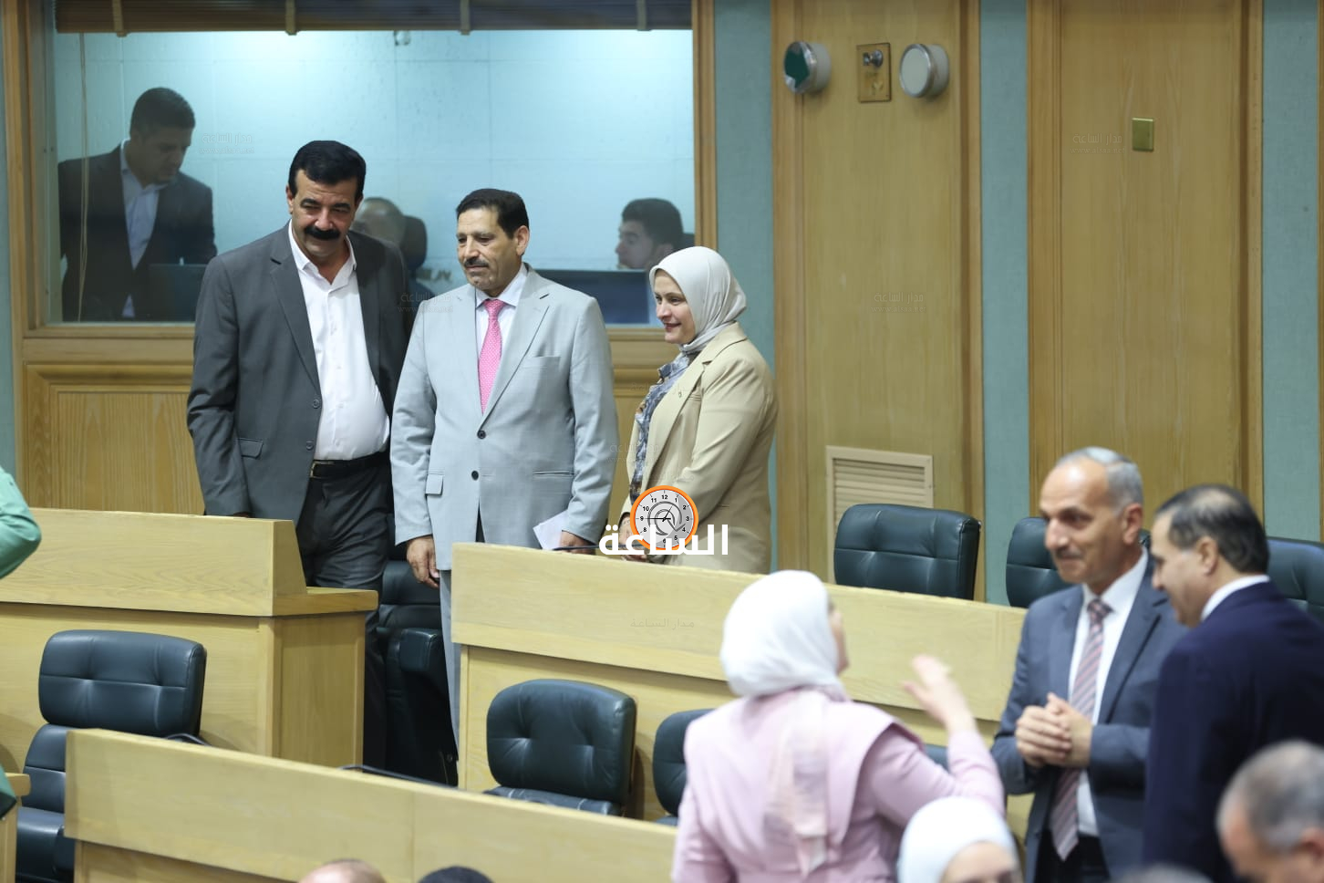 Madar Al-Saa Images 0.652129057042228