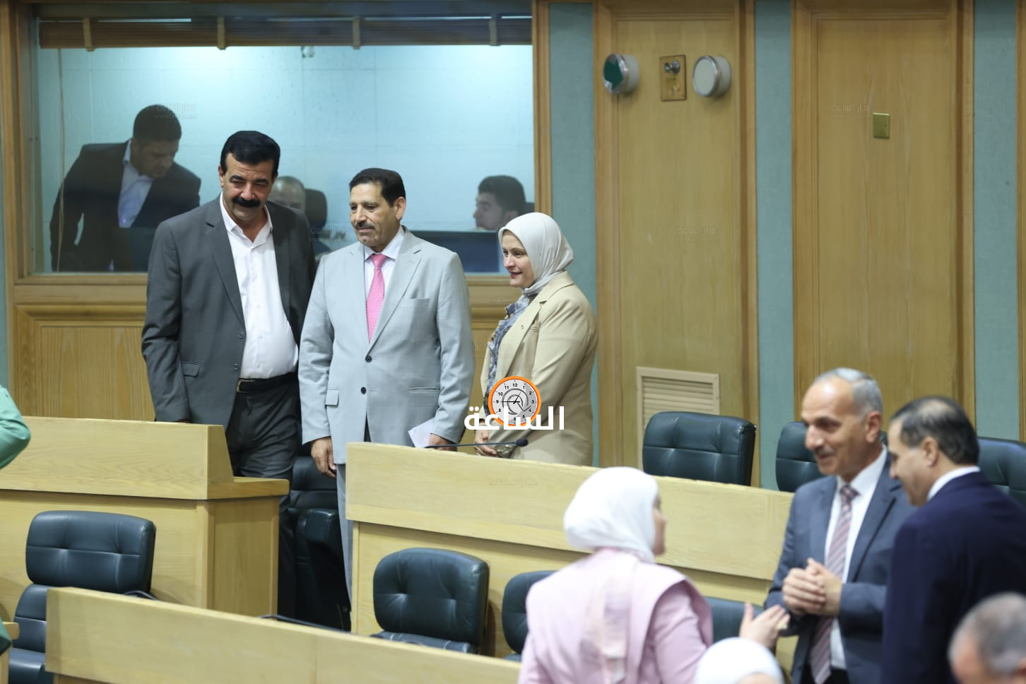Madar Al-Saa Images 0.10665060732608367