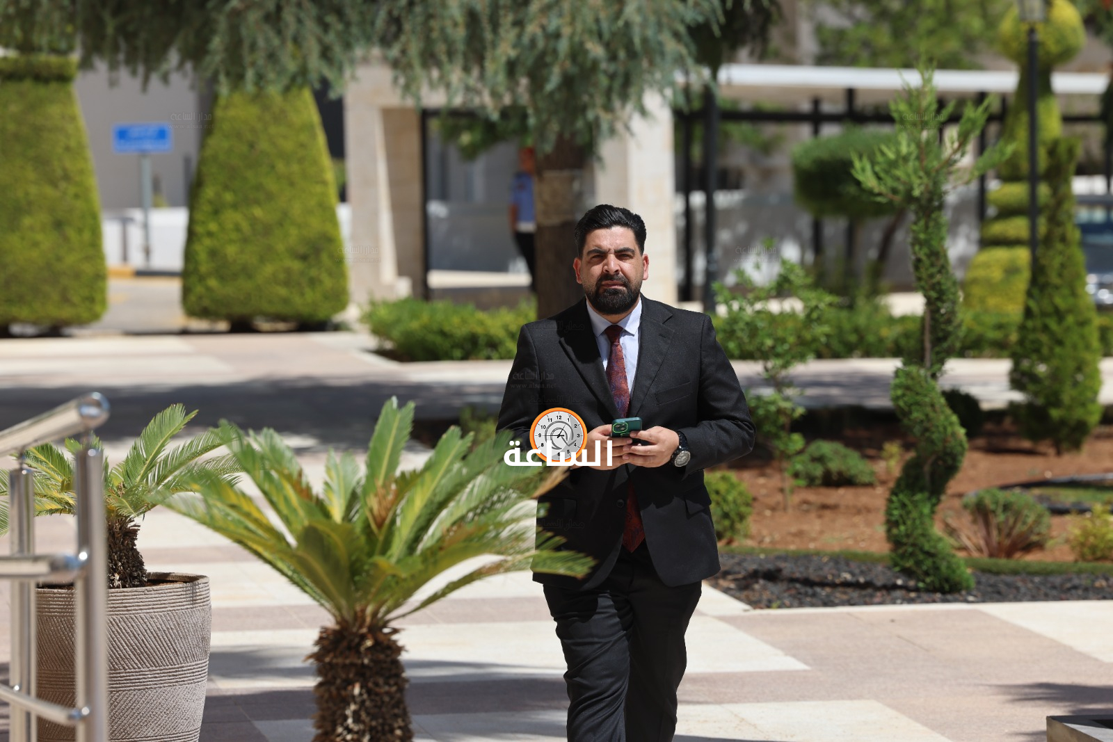 Madar Al-Saa Images 0.9402599382557922