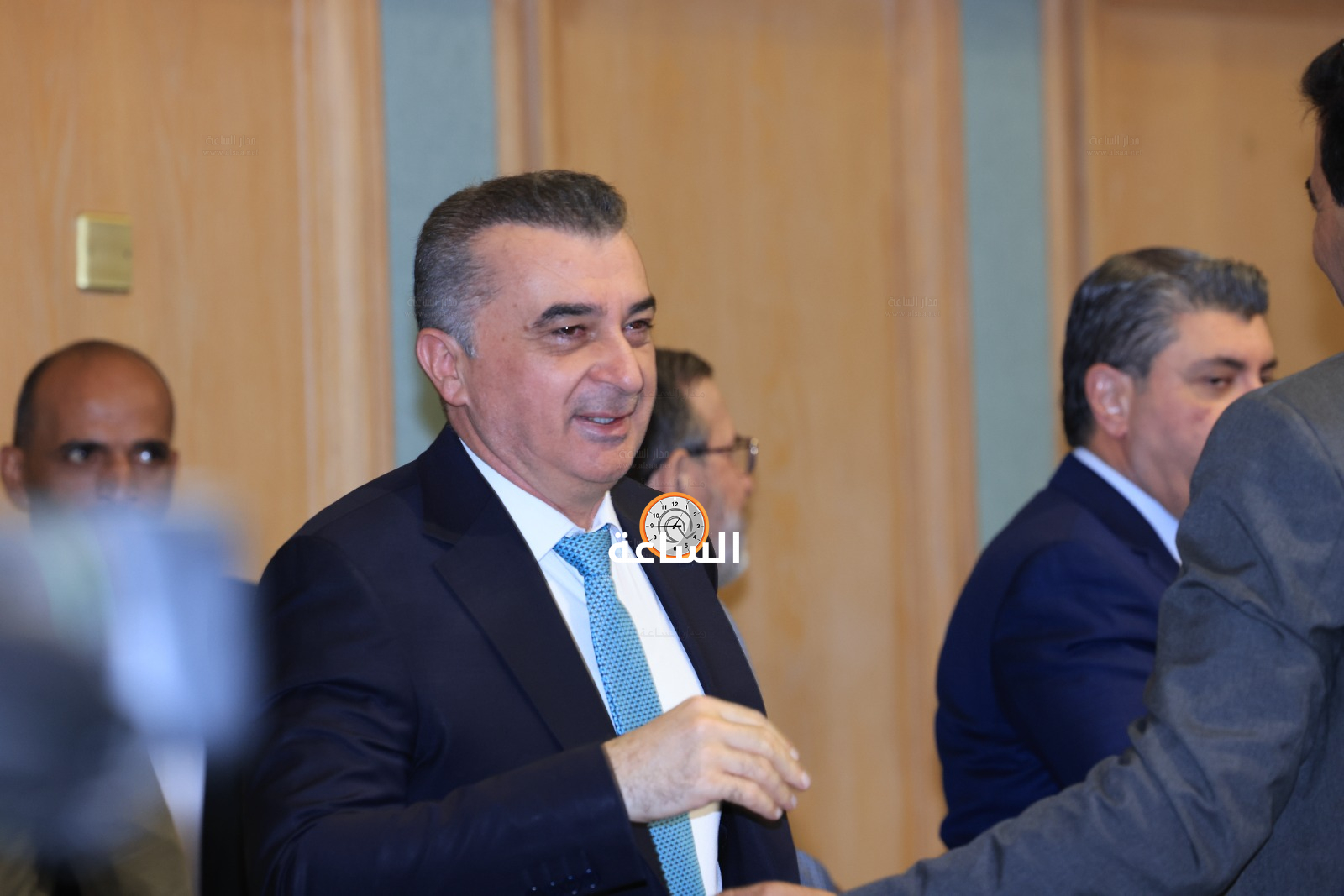 Madar Al-Saa Images 0.8902620220499862
